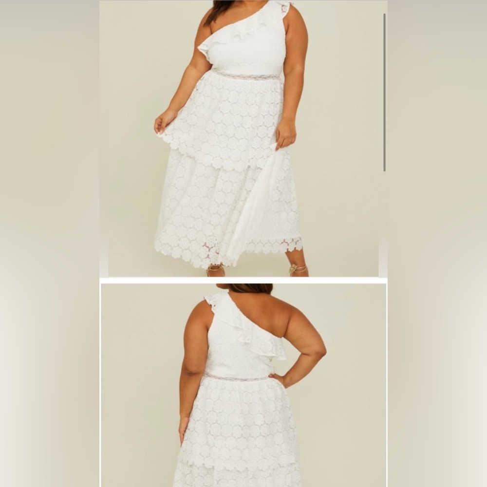 ARULA Ivory Lace Dress